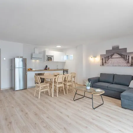 La Bahia Apartment *